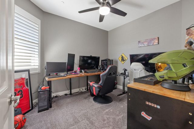 3430 Spring Sails Avenue, Tulare, CA 93274