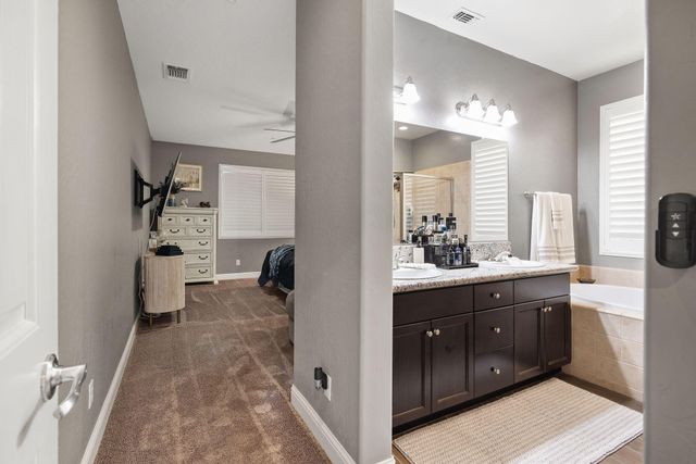 3430 Spring Sails Avenue, Tulare, CA 93274