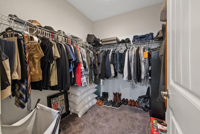 3430 Spring Sails Avenue, Tulare, CA 93274