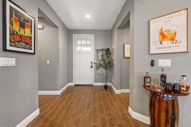 3430 Spring Sails Avenue, Tulare, CA 93274