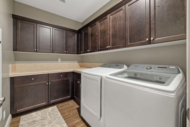 3430 Spring Sails Avenue, Tulare, CA 93274