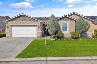3430 Spring Sails Avenue, Tulare, CA 93274