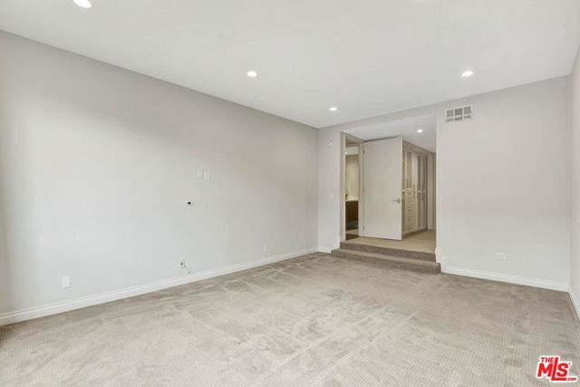 1260 S Beverly Glen Boulevard 304, Los Angeles, CA 90024