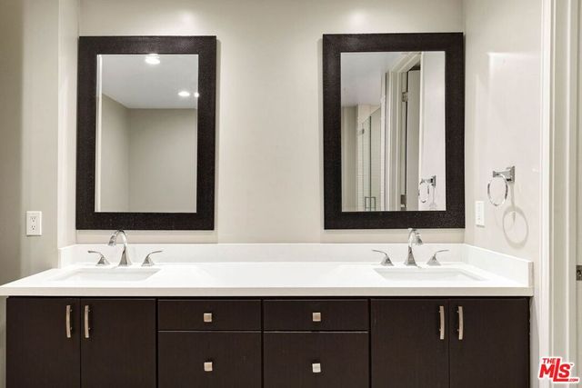1260 S Beverly Glen Boulevard 304, Los Angeles, CA 90024