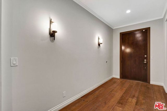 1260 S Beverly Glen Boulevard 304, Los Angeles, CA 90024