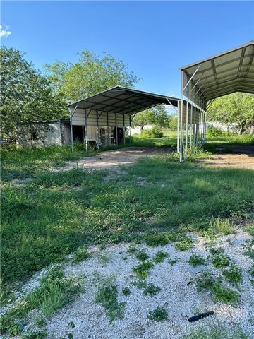 24748 County Road 350, Mathis, TX 78368