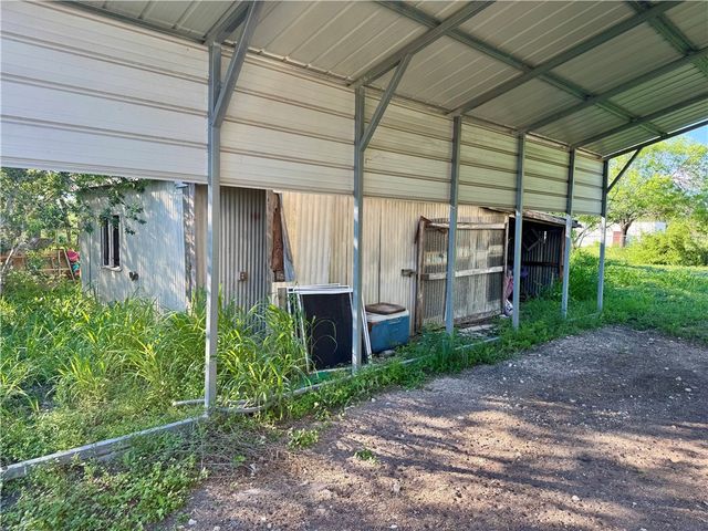 24748 County Road 350, Mathis, TX 78368