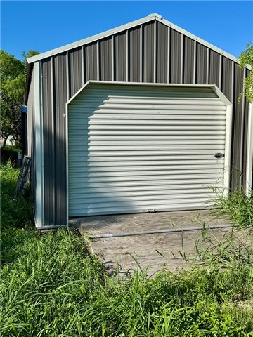 24748 County Road 350, Mathis, TX 78368