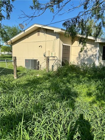 24748 County Road 350, Mathis, TX 78368