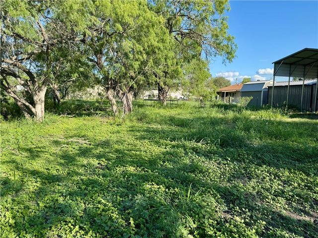 24748 County Road 350, Mathis, TX 78368
