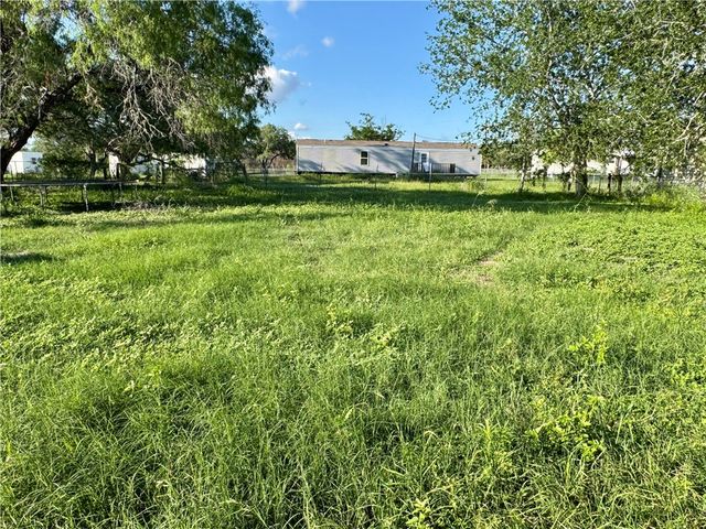 24748 County Road 350, Mathis, TX 78368