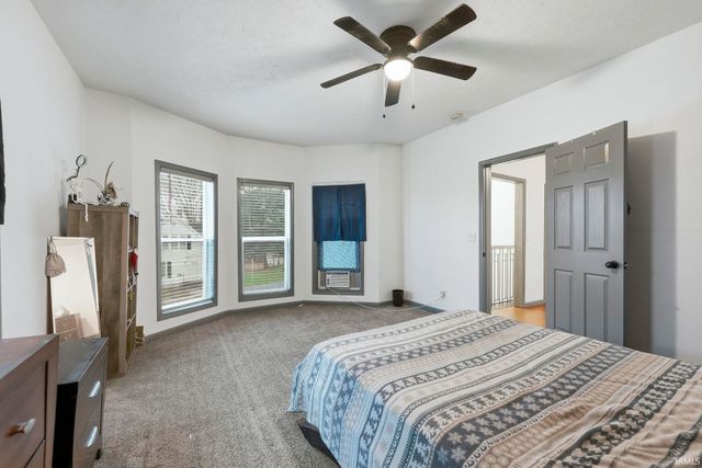 202 W Central Avenue, Lagrange, IN 46761