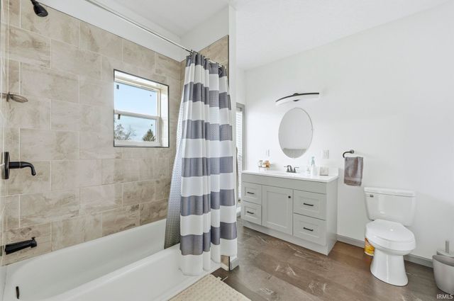 202 W Central Avenue, Lagrange, IN 46761