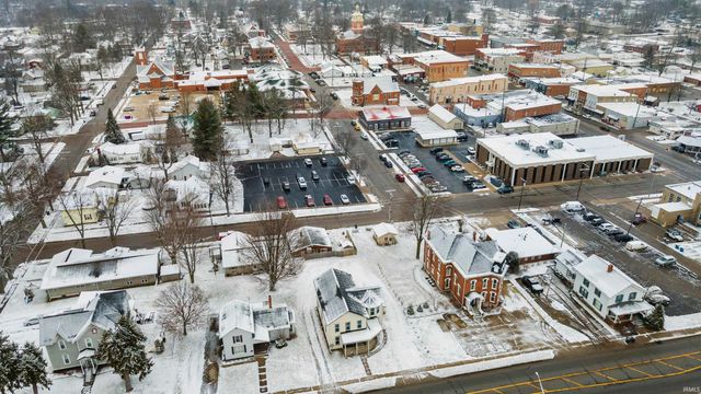 202 W Central Avenue, Lagrange, IN 46761