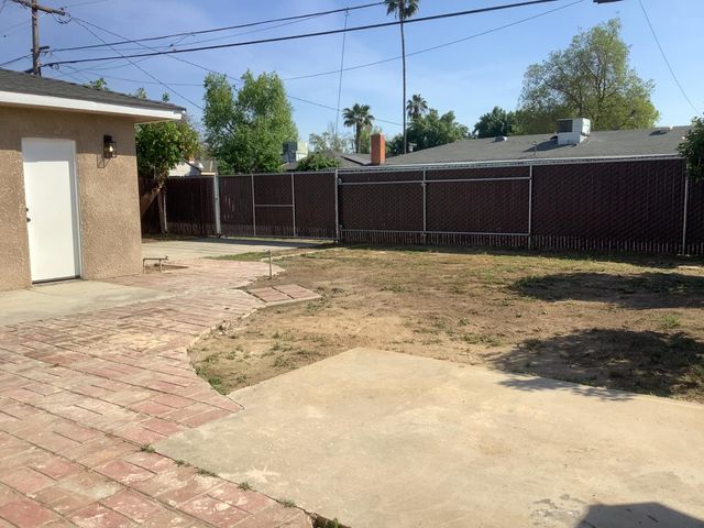 2952 E Gettysburg Avenue, Fresno, CA 93726