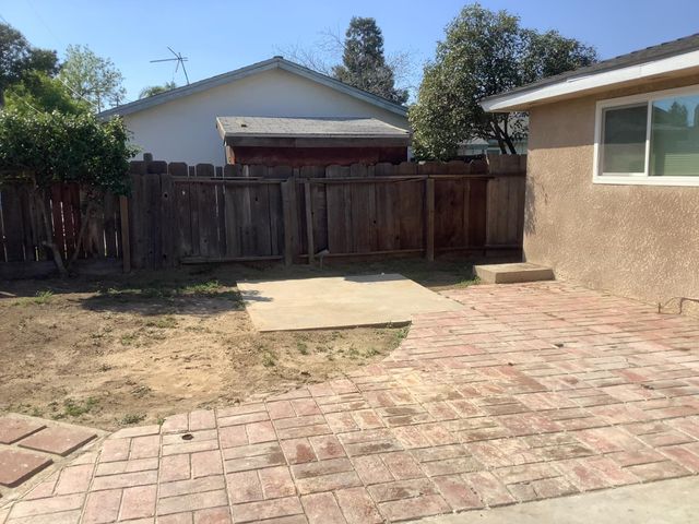 2952 E Gettysburg Avenue, Fresno, CA 93726
