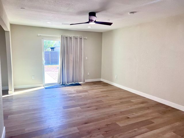 2952 E Gettysburg Avenue, Fresno, CA 93726