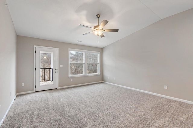 4726 Bentwood Hills Drive, 6-302, Wilder, KY 41071