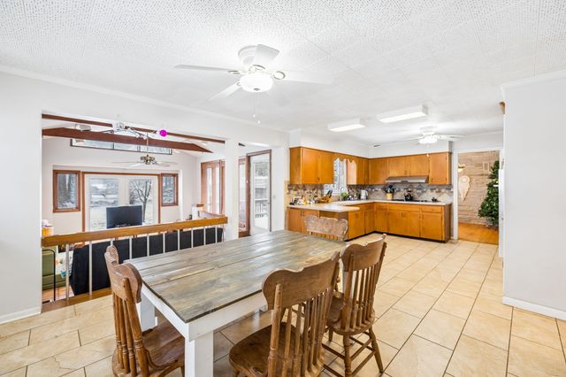 521 Westwood Dr, Tullahoma, TN 37388