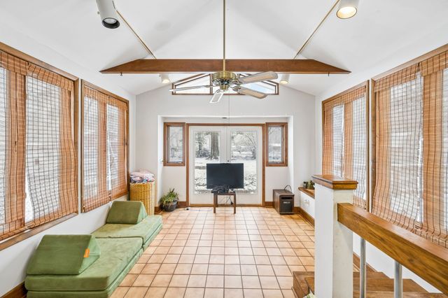 521 Westwood Dr, Tullahoma, TN 37388