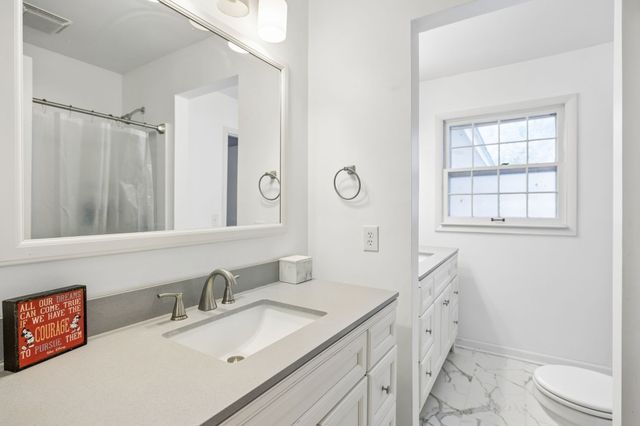 521 Westwood Dr, Tullahoma, TN 37388