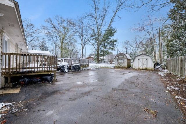 521 Westwood Dr, Tullahoma, TN 37388