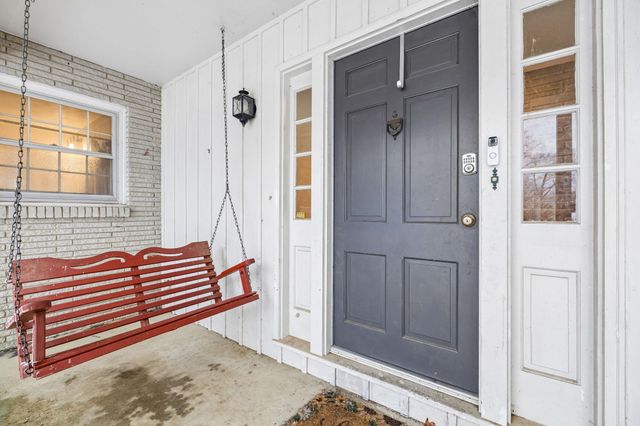 521 Westwood Dr, Tullahoma, TN 37388