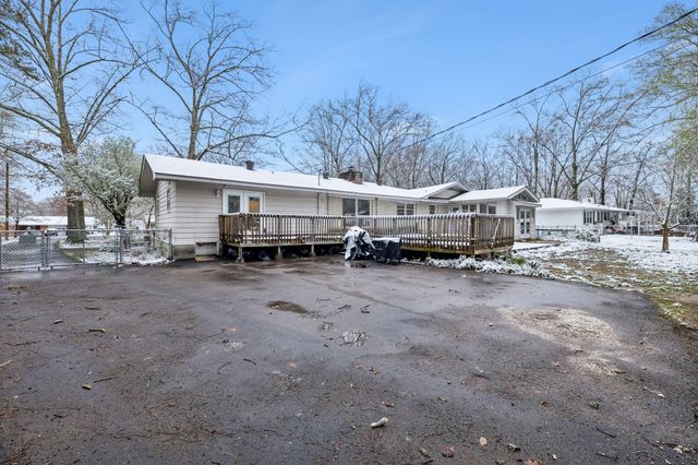 521 Westwood Dr, Tullahoma, TN 37388