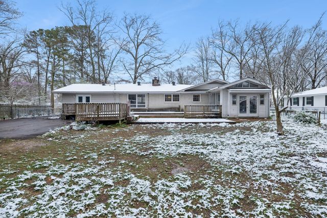 521 Westwood Dr, Tullahoma, TN 37388