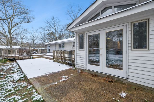 521 Westwood Dr, Tullahoma, TN 37388