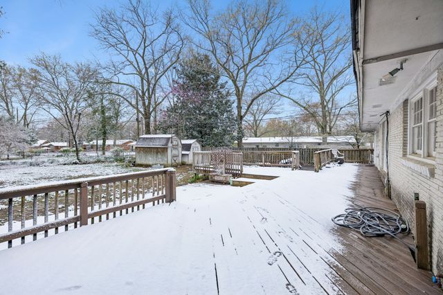 521 Westwood Dr, Tullahoma, TN 37388