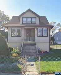 31 Union Avenue, Little Ferry, NJ 07643