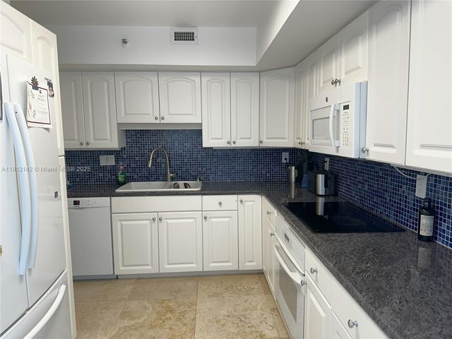 1541 Brickell Ave C608, Miami, FL 33129