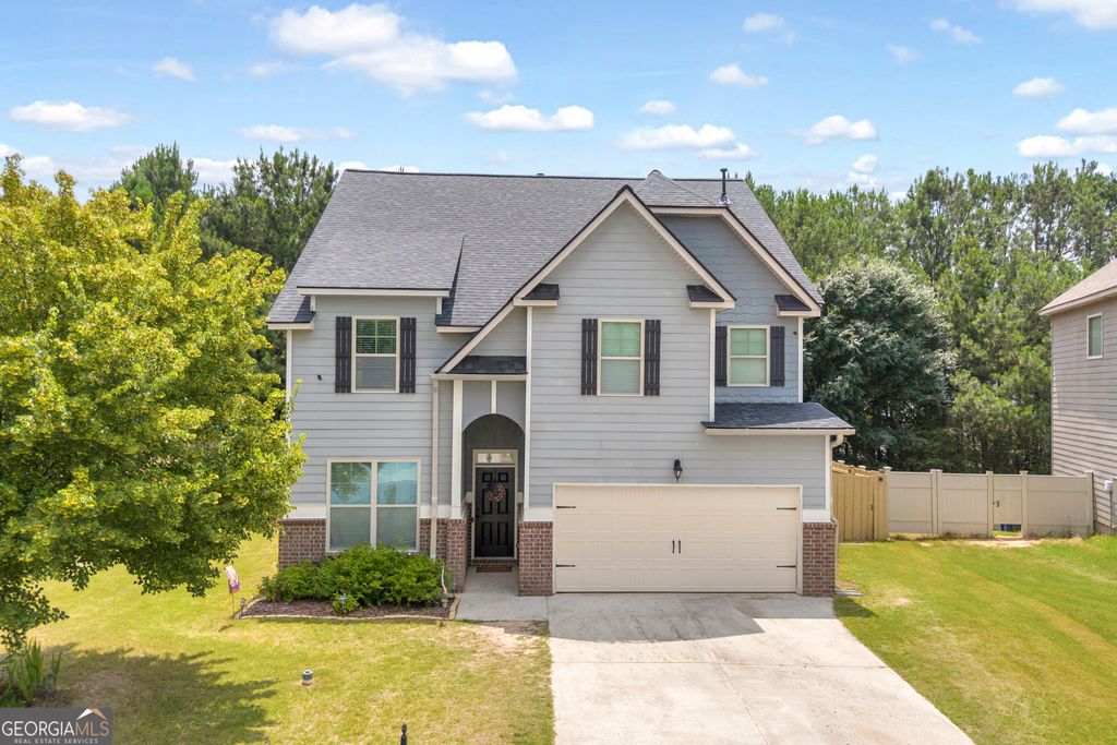 4209 Elm Trace Drive, Loganville, GA 30052