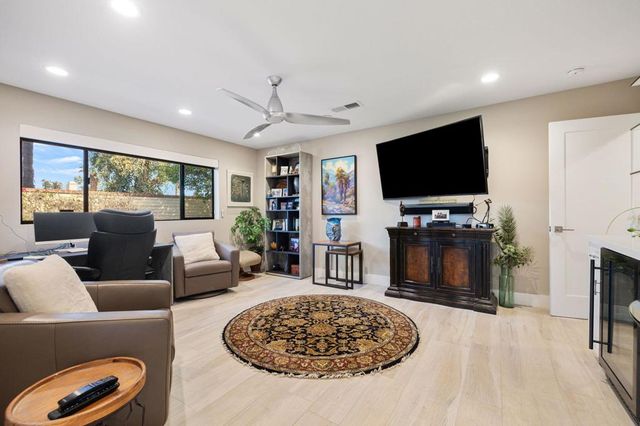 338 Paseo Primavera, Palm Desert, CA 92260