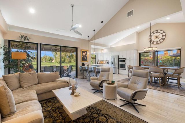 338 Paseo Primavera, Palm Desert, CA 92260