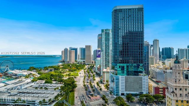 398 NE 5th St 1911, Miami, FL 33132