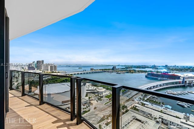 398 NE 5th St 1911, Miami, FL 33132