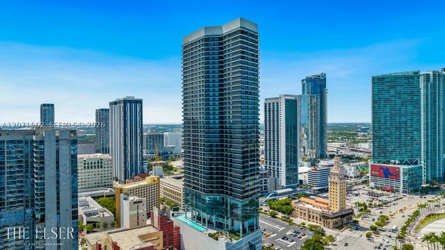 398 NE 5th St 1911, Miami, FL 33132