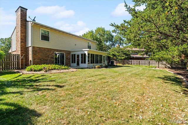 912 Reiss Road, O'fallon, IL 62269