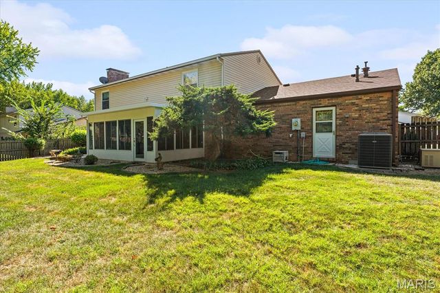 912 Reiss Road, O'fallon, IL 62269