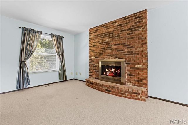 912 Reiss Road, O'fallon, IL 62269