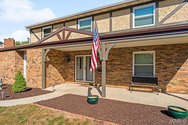 912 Reiss Road, O'fallon, IL 62269