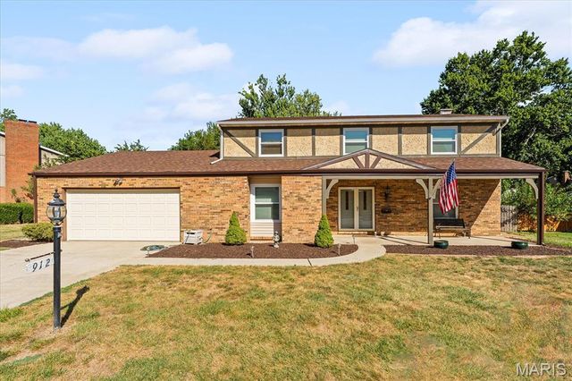 912 Reiss Road, O'fallon, IL 62269