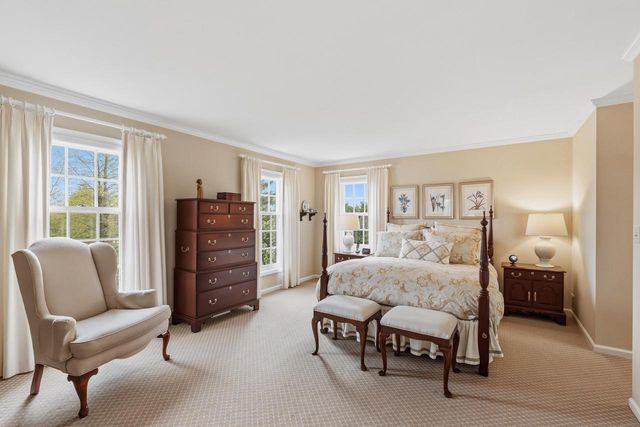10539 Haddonstone PLACE, Mequon, WI 53092