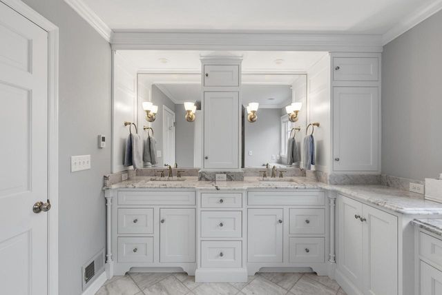 10539 Haddonstone PLACE, Mequon, WI 53092