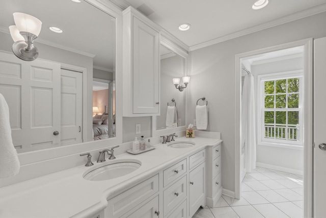 10539 Haddonstone PLACE, Mequon, WI 53092