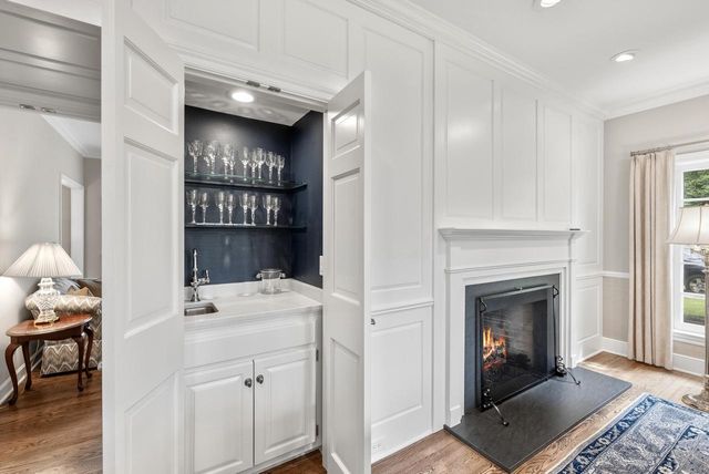 10539 Haddonstone PLACE, Mequon, WI 53092