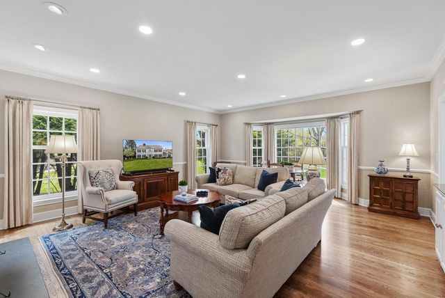 10539 Haddonstone PLACE, Mequon, WI 53092