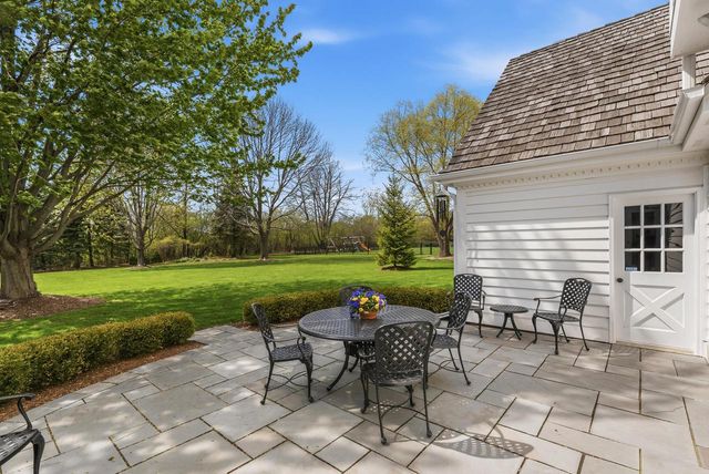 10539 Haddonstone PLACE, Mequon, WI 53092
